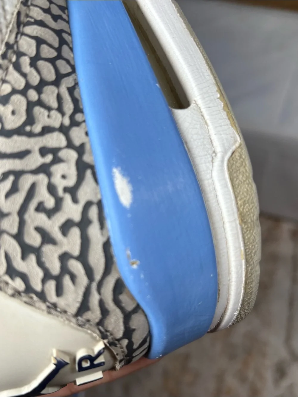 Size 9.5 - Jordan 3 UNC